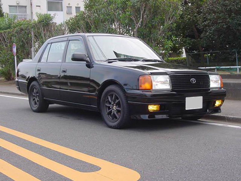 Toyota Crown 2.0