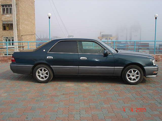 Toyota Crown 2.5