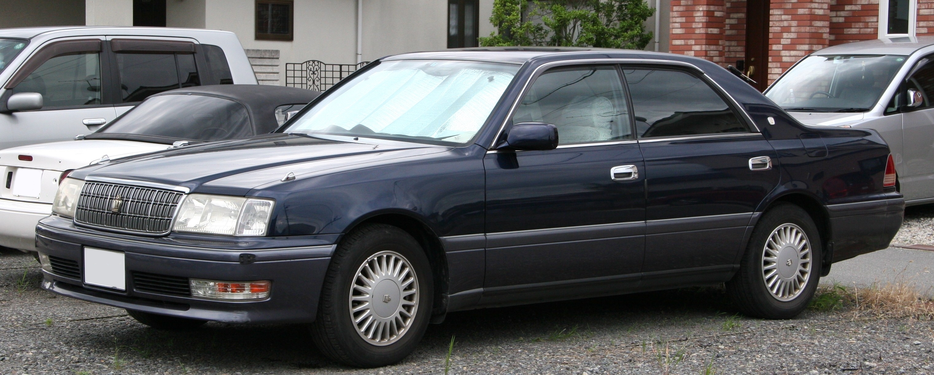 Toyota Crown 2000