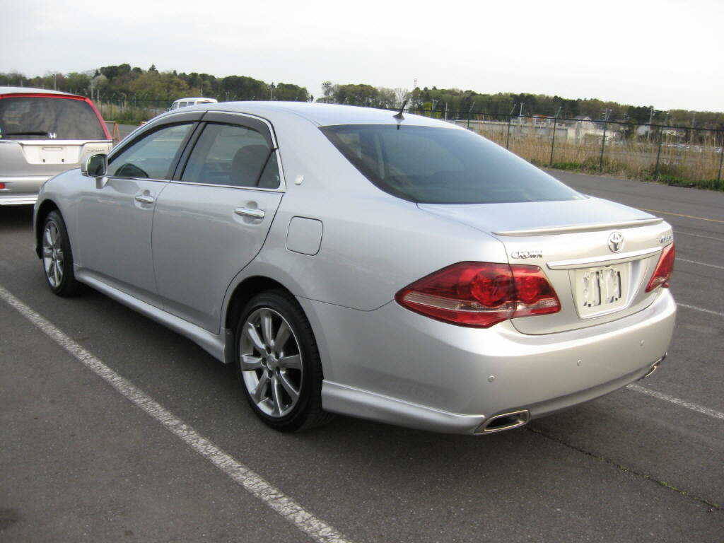 Toyota Crown 2009
