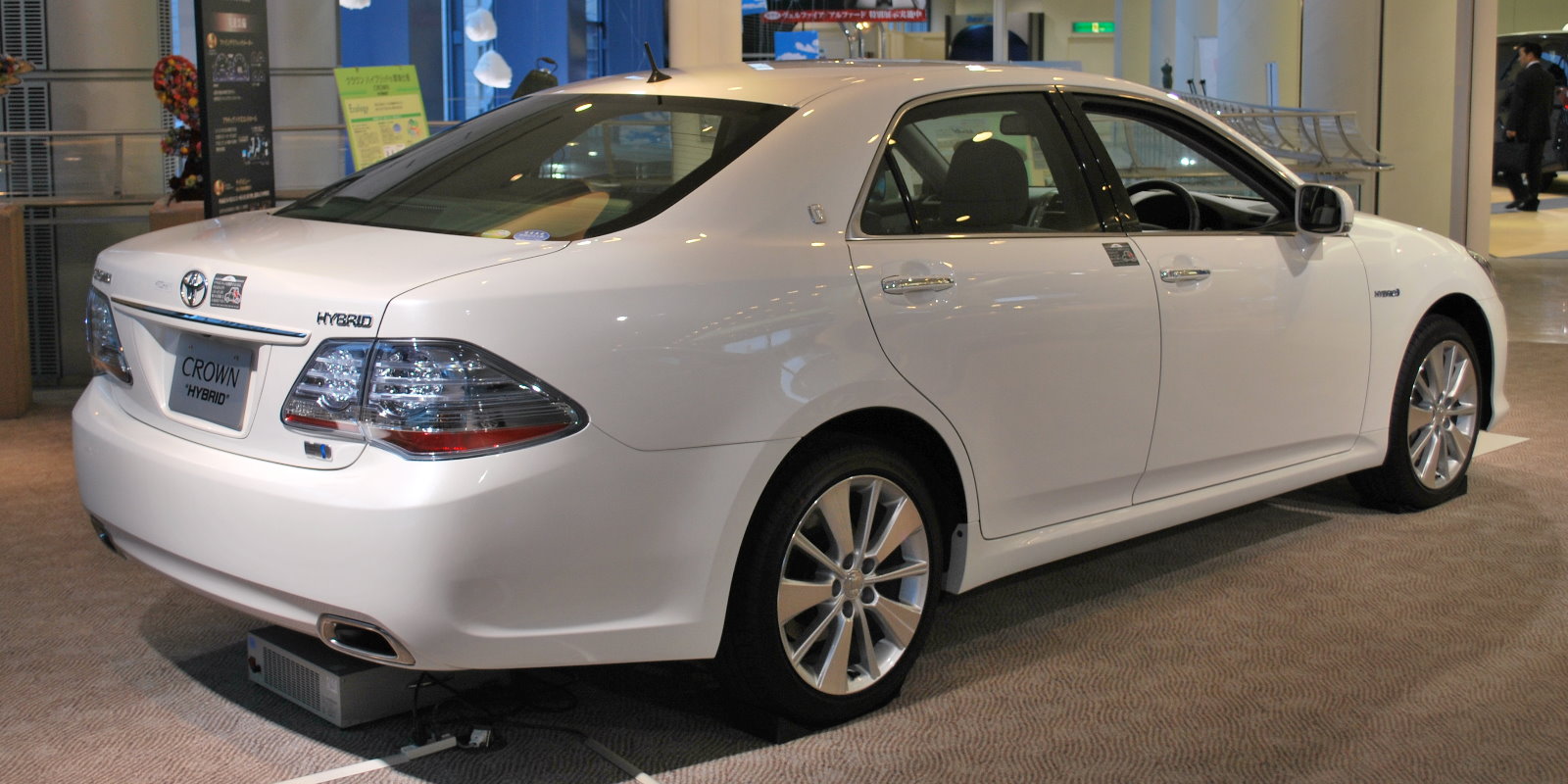 Toyota Crown 2010