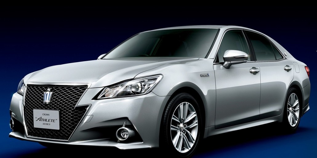 Toyota Crown 2013