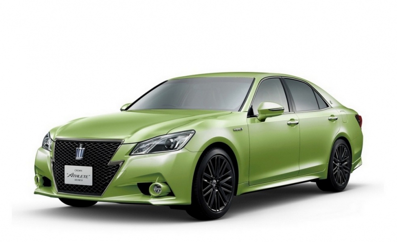 Toyota Crown 2015