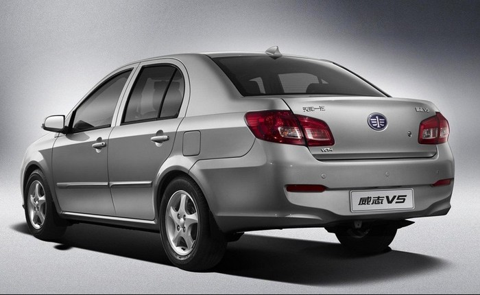 Toyota Crown 2015