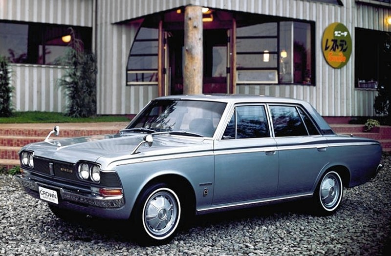 Toyota Crown 2300