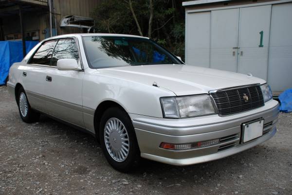 Toyota Crown Century