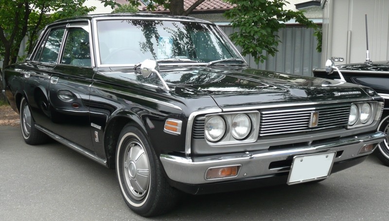 Toyota Crown Deluxe