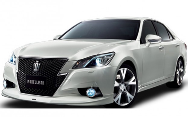 Toyota Crown Hybrid 2013