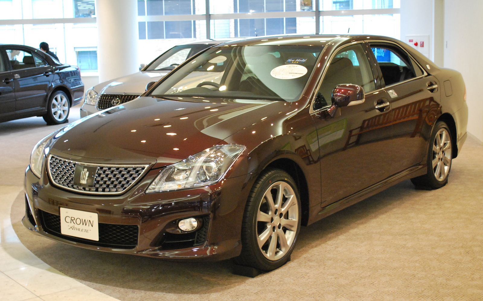 Toyota Crown Hybrid