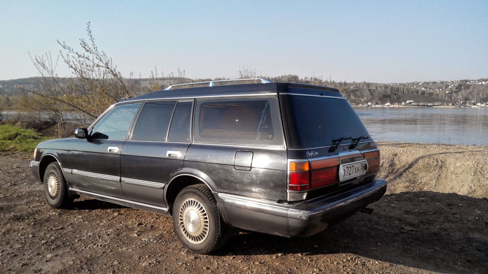 Toyota Crown Ls130