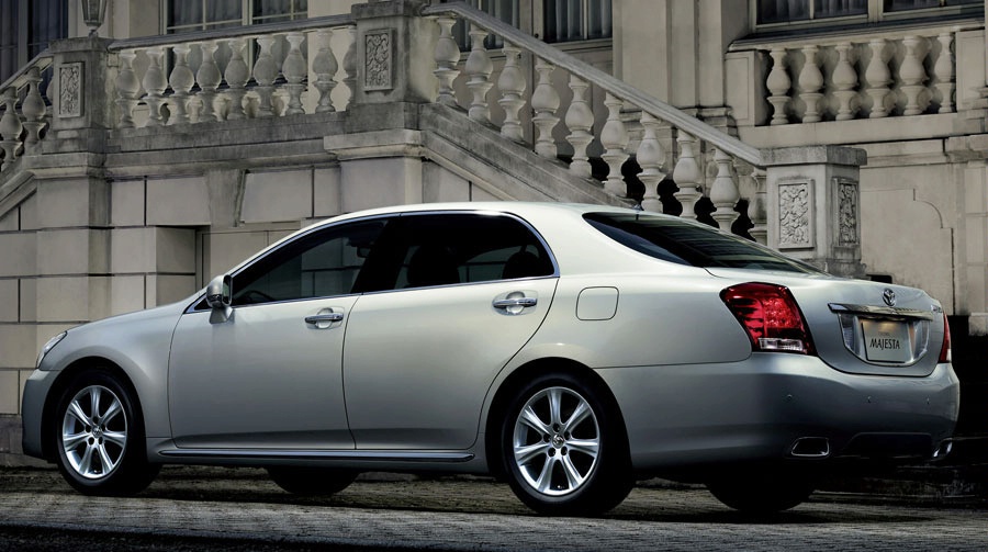 Toyota Crown Majesta 2008