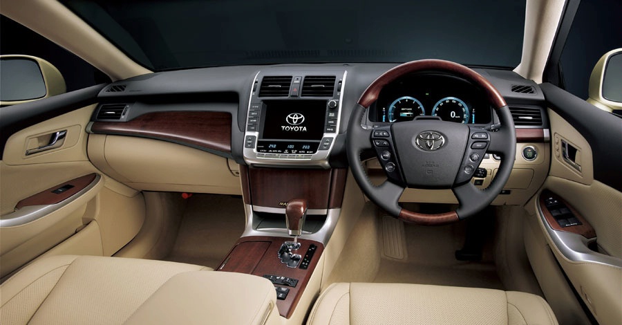 Toyota Crown Majesta 2008