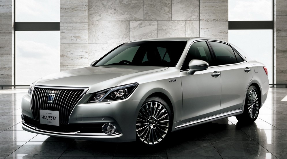 Toyota Crown Majesta 2014