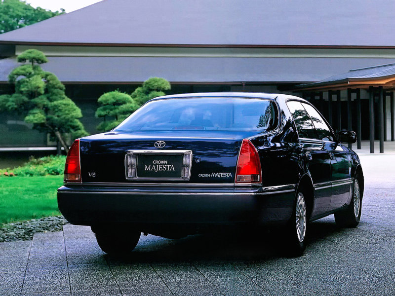 Toyota Crown Majesta