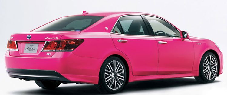Toyota Crown Pink