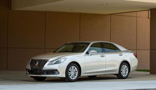 Toyota Crown Royal Salon Toyota Crown Royal Salon