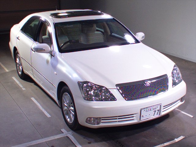 Toyota Crown Royal Saloon 2005