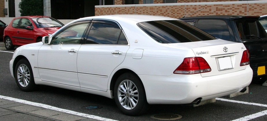 Toyota Crown Royal Saloon 2005
