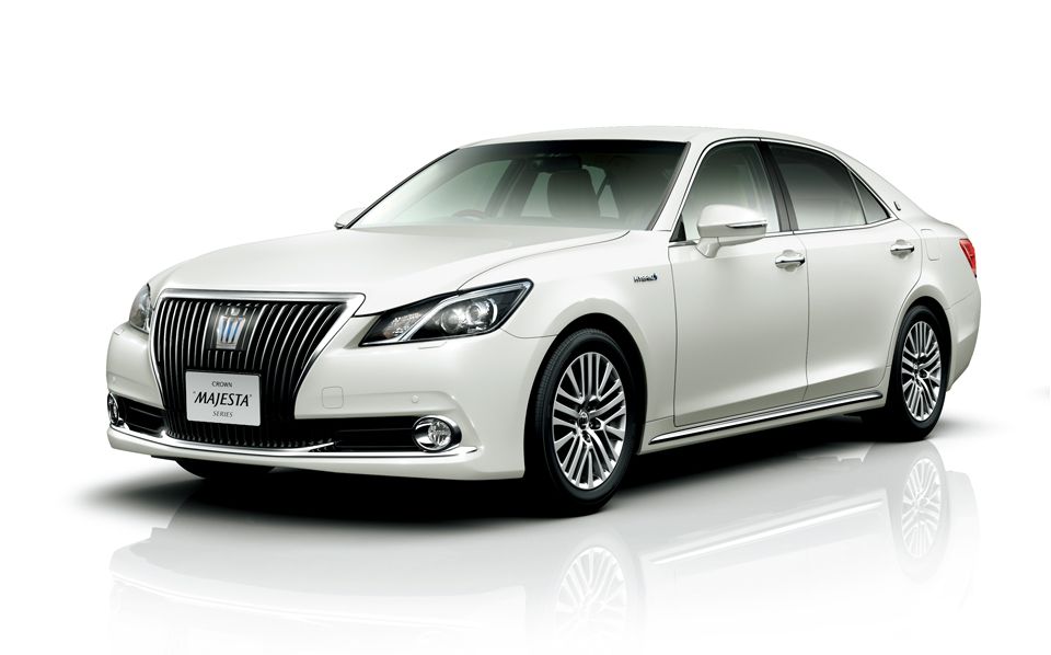Toyota Crown Royal Saloon 2014