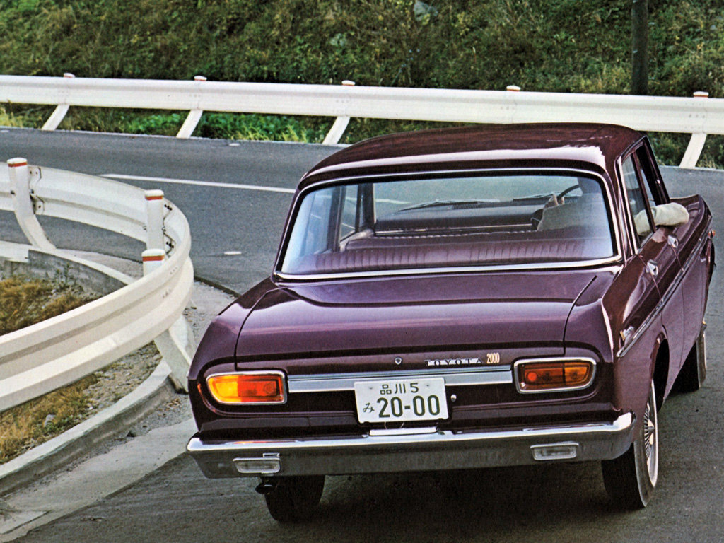 Toyota Crown S40