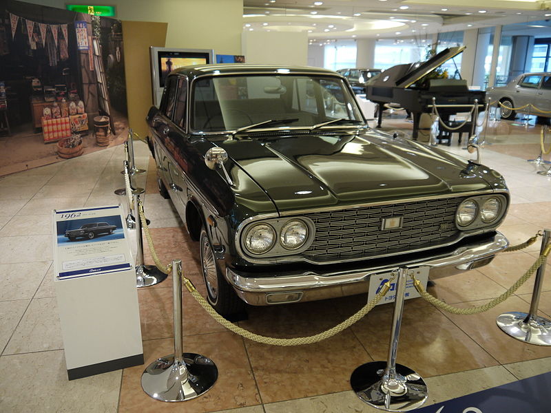 Toyota Crown S40