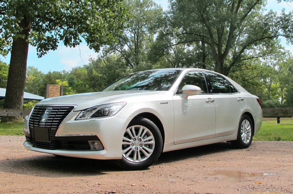 Toyota Crown Saloon