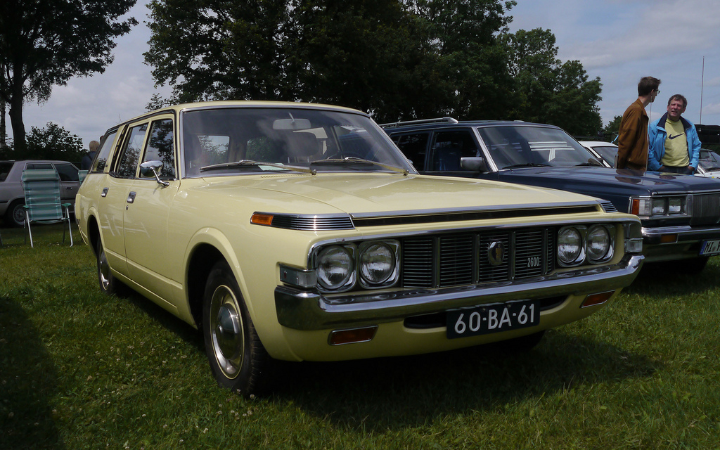 Toyota Crown Station Wagon
