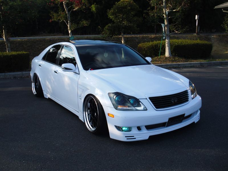 Toyota Crown Vip