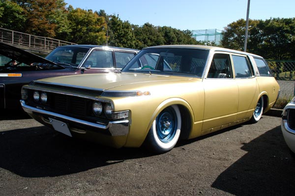 Toyota Crown Wagon