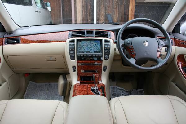 Toyota Crown Zero