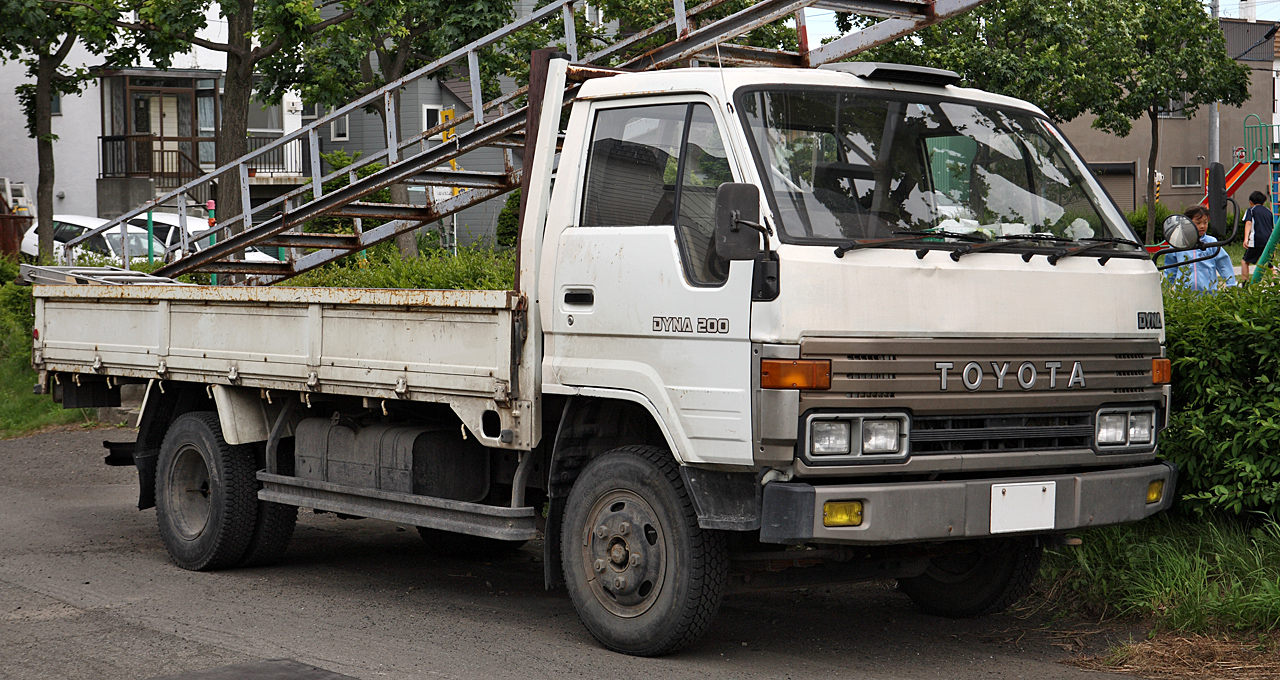 Toyota Dyna 200