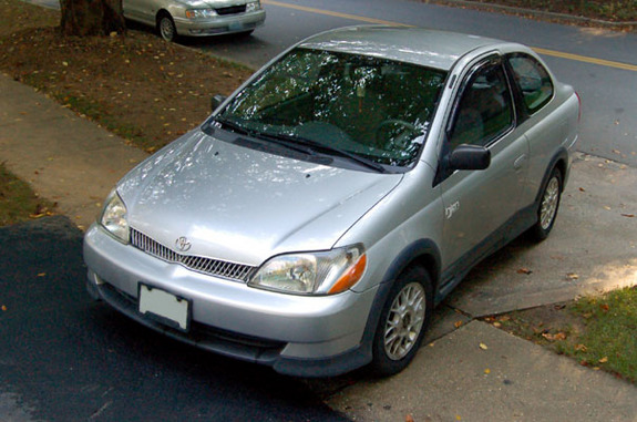 Toyota Echo 2001