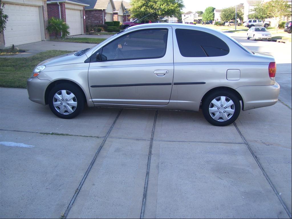 Toyota Echo 2003