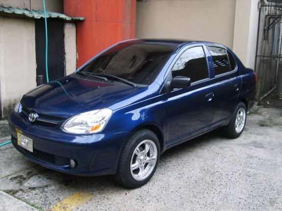 Toyota Echo 2003