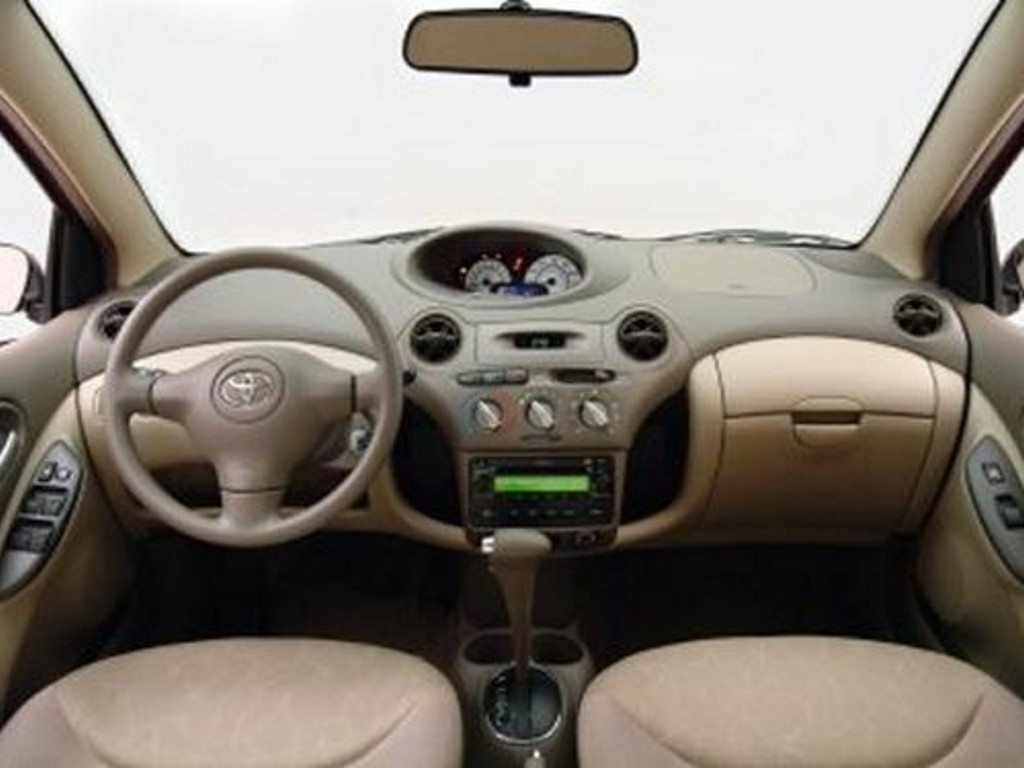 Toyota Echo 2008