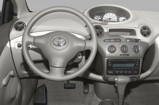 Toyota Echo 2015
