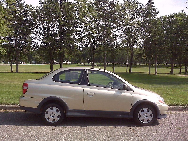 Toyota Echo Coupe