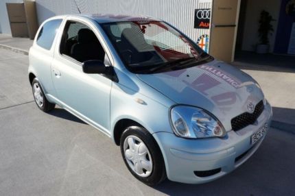 Toyota Echo Hatchback 2005