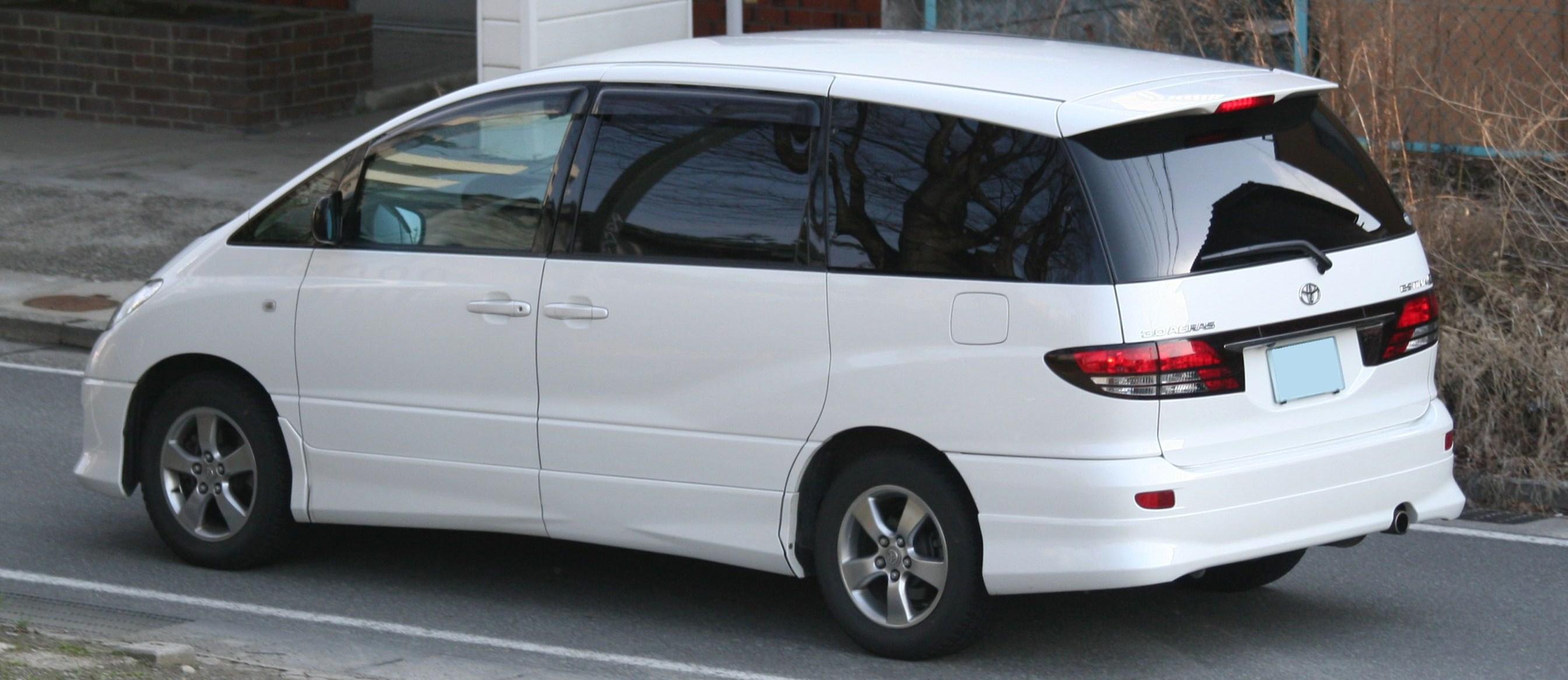 Toyota Estima 2003