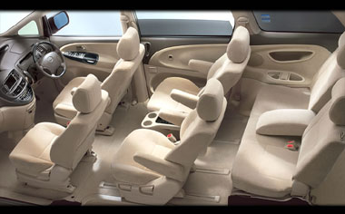 Toyota Estima 2003