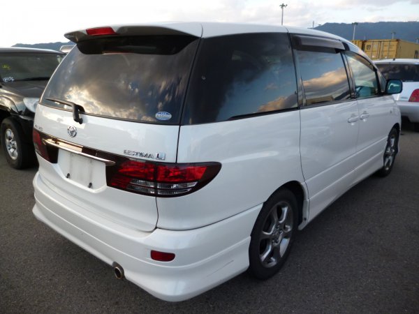 Toyota Estima 2004
