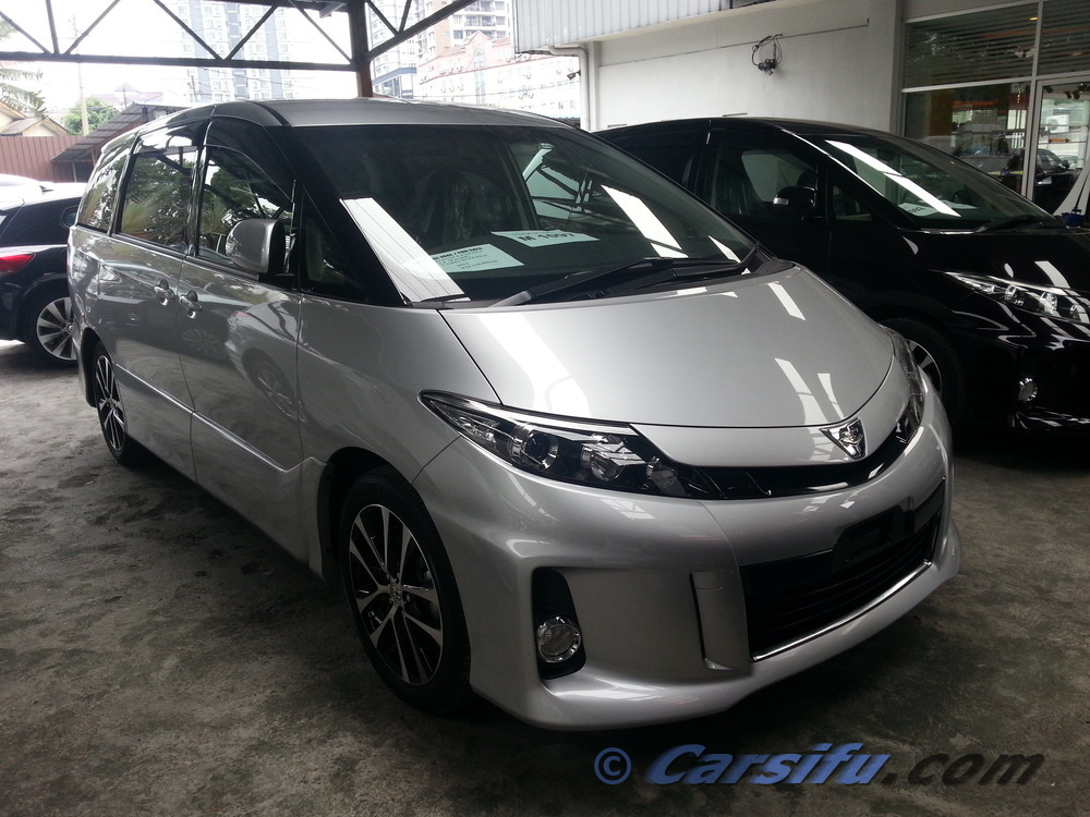 Toyota Estima 2006