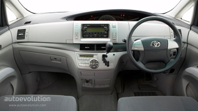 Toyota Estima 2010