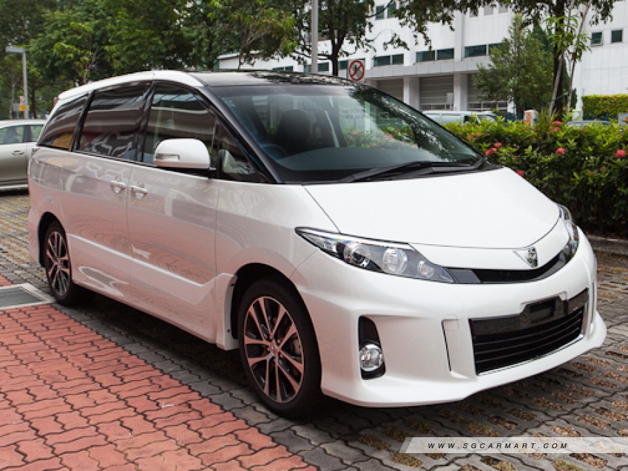 Toyota Estima 2012