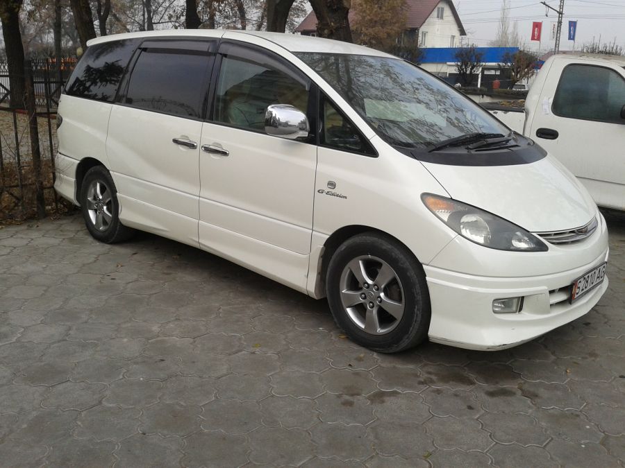 Toyota Estima 2014
