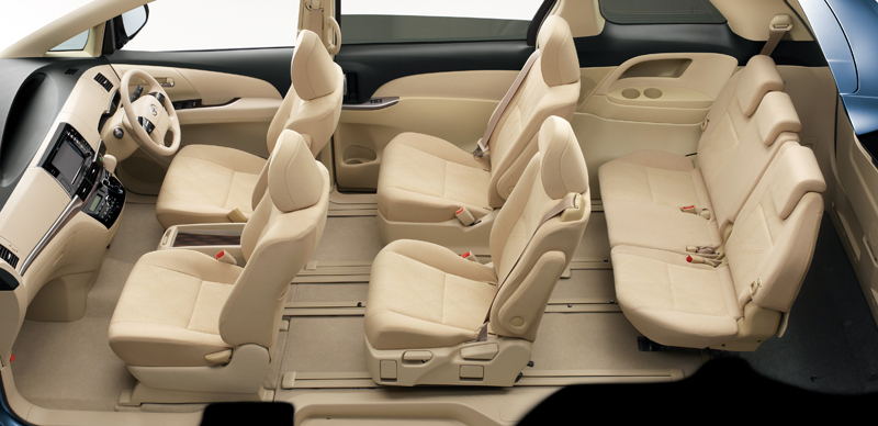 Toyota Estima 2015