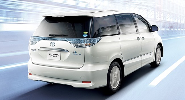 Toyota Estima 2015