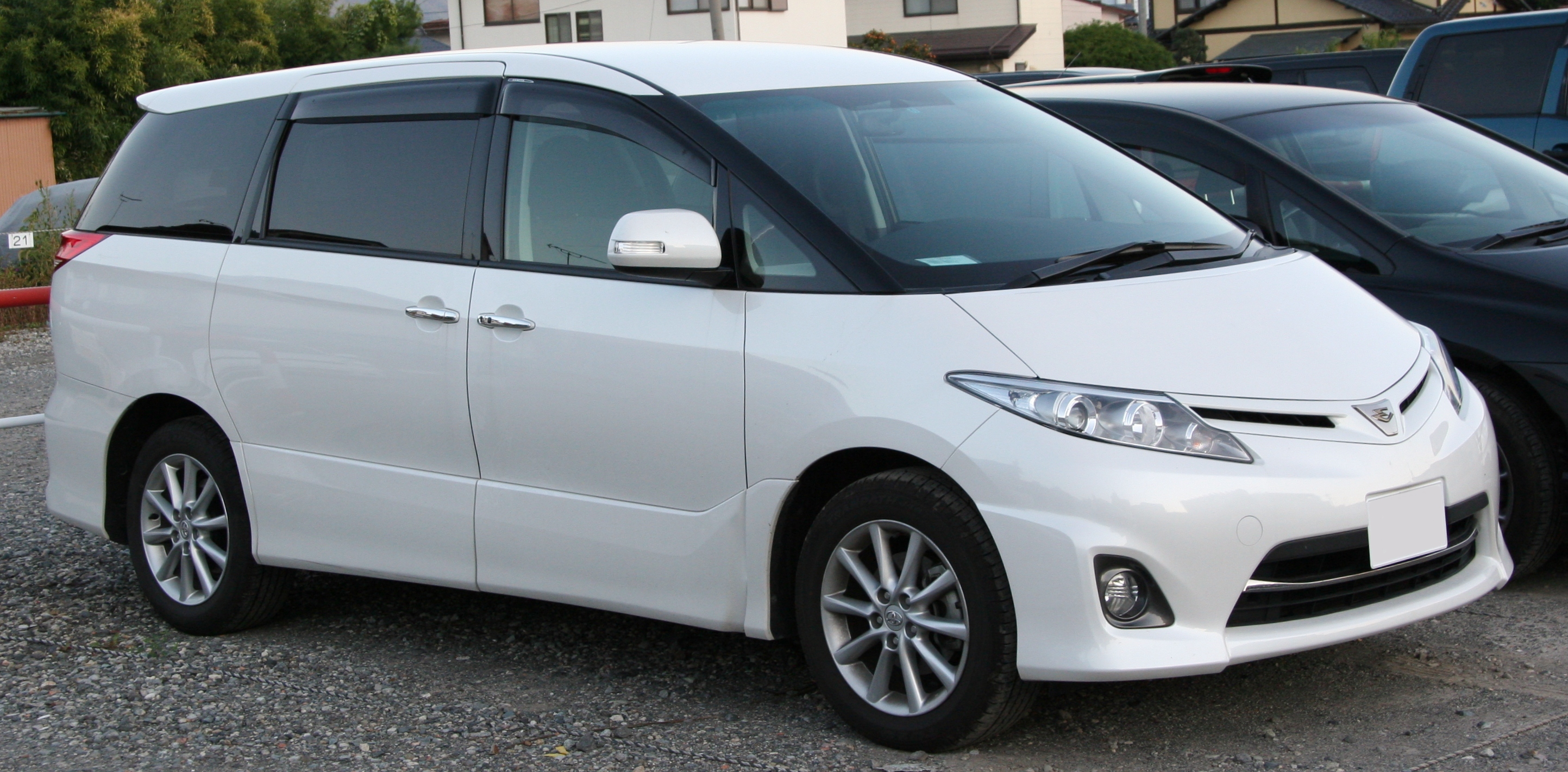 Toyota Estima Hybrid 2014