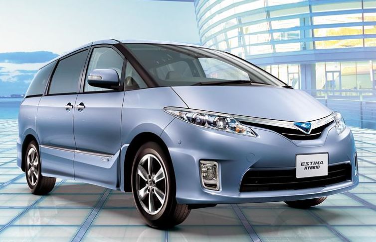 Toyota Estima Hybrid Minivan