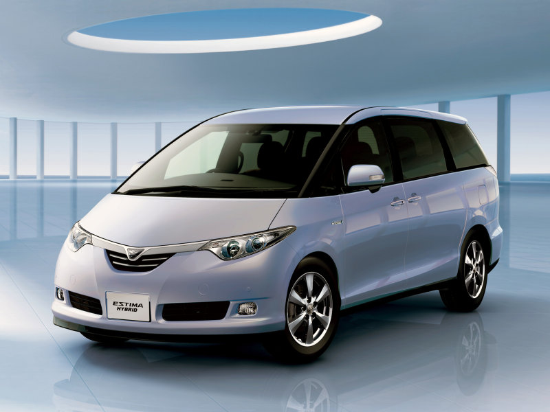 Toyota Estima Hybrid Minivan